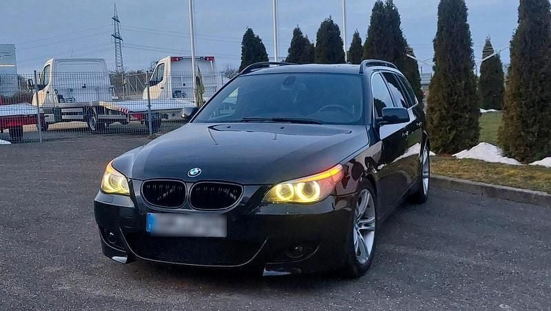 Gebraucht BMW 530 252 PS (185 kW) 2005 Schwarz Kombi