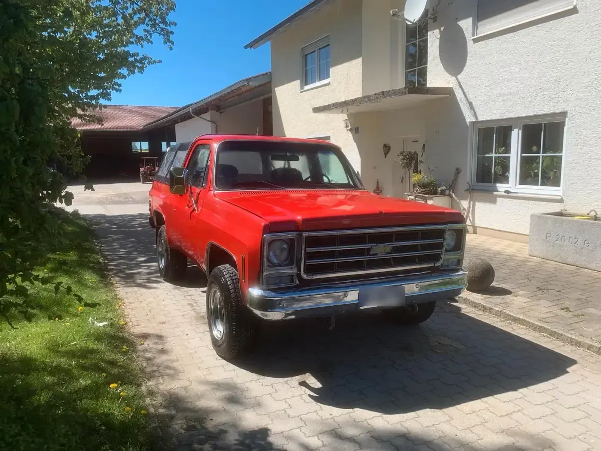 Używany Chevrolet Blazer 1985 Czerwony SUV