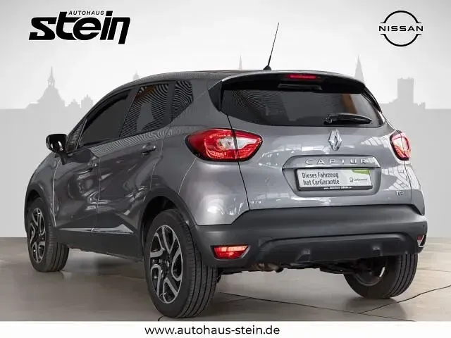 Gebraucht Renault Captur Experience 118 PS (86 kW) 2016 Grau SUV