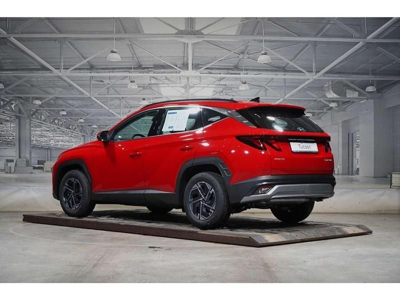 Neu Hyundai Tucson Select 150 PS (110 kW) 2026 Engine red SUV
