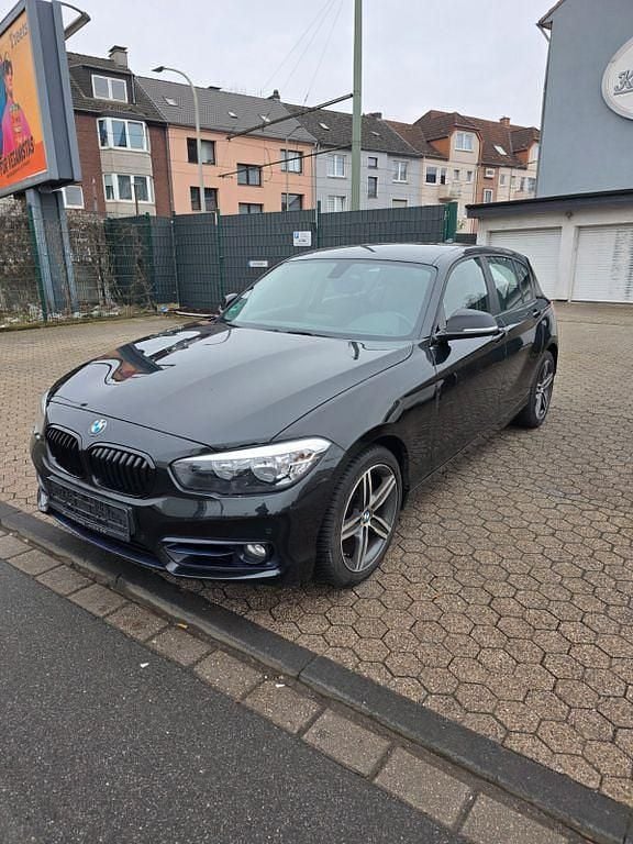Gebraucht BMW 120 Sport Line 190 PS (139 kW) 2015 Schwarz Kleinwagen
