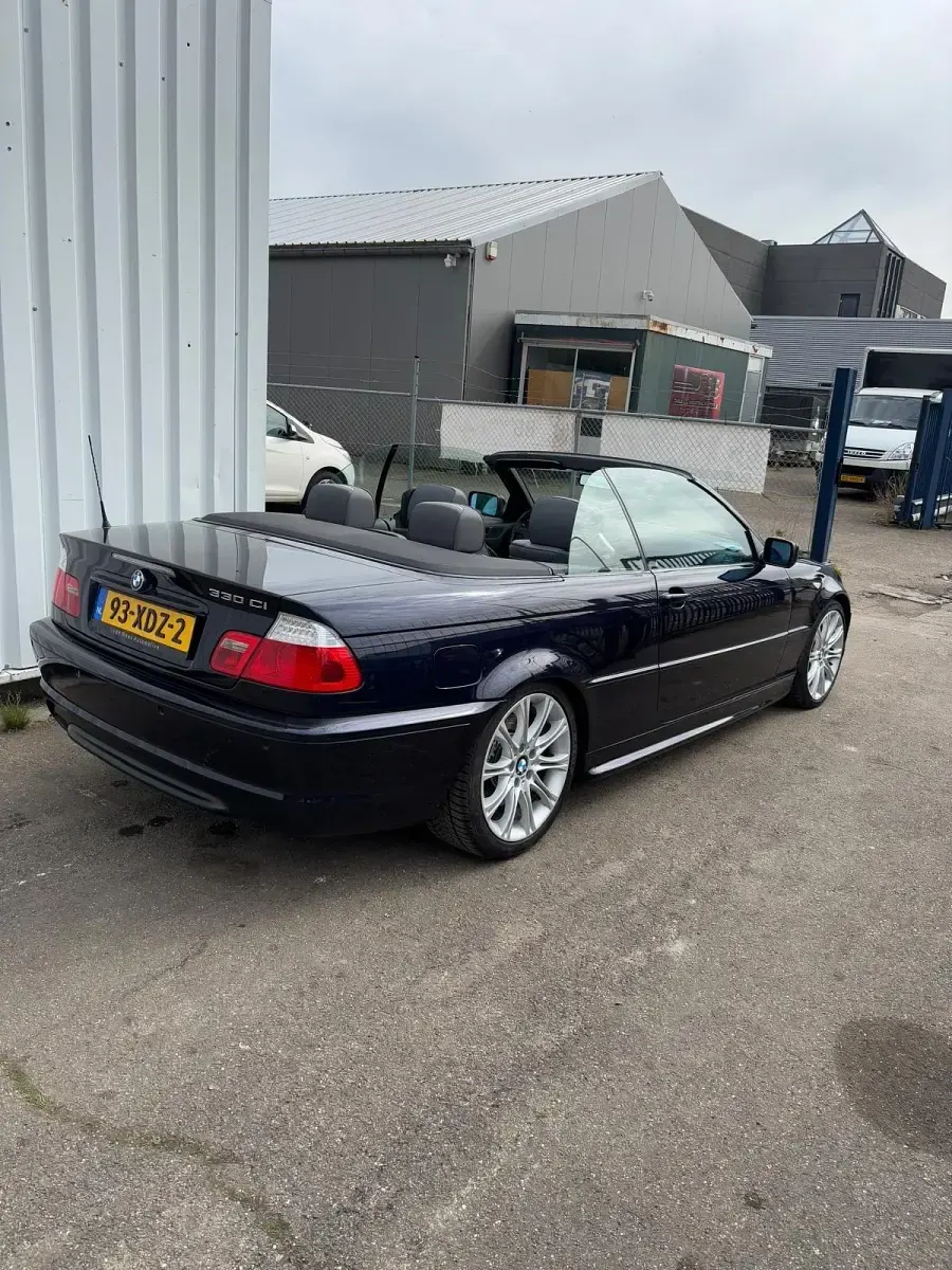 Gebraucht BMW 330 Cabriolet M Sport 231 PS (169 kW) 2005 Blau Cabrio