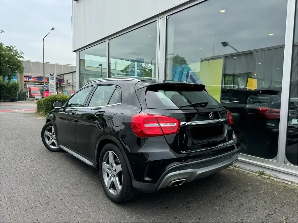 Gebraucht Mercedes GLA220 177 PS (130 kW) 2015 Schwarz SUV