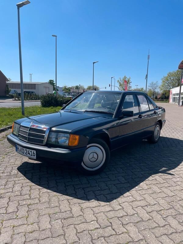 Blau Gebraucht 1991 Mercedes 190 Limousine | 4.000 € - Bild 1/4