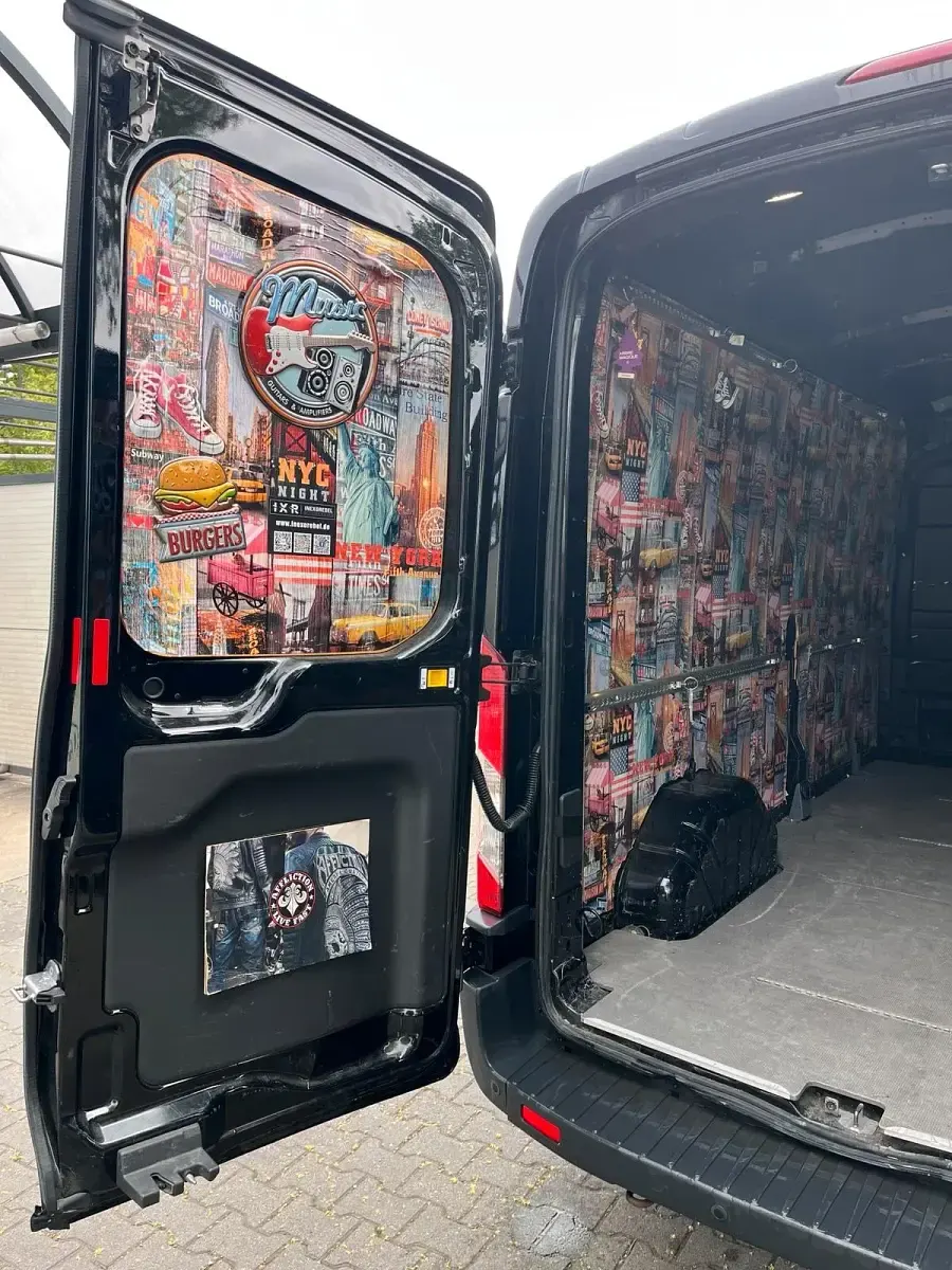 Gebraucht Ford Transit 131 PS (96 kW) 2017 Schwarz Van / Kleinbus