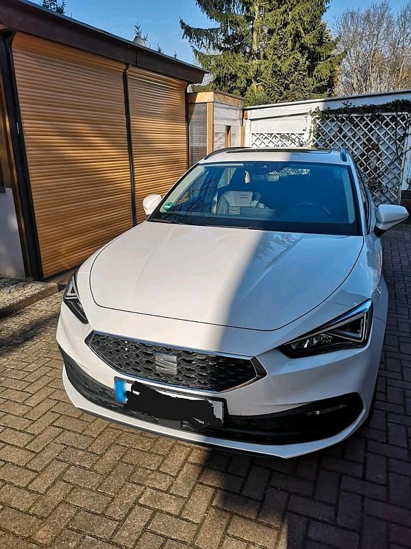 Gebraucht Seat Leon 150 PS (110 kW) 2020 Weiß Limousine