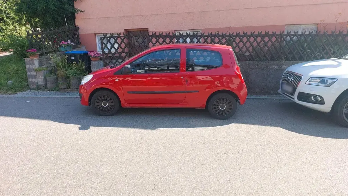 Gebraucht Renault Twingo 75 PS (55 kW) 2010 Rot Kleinwagen