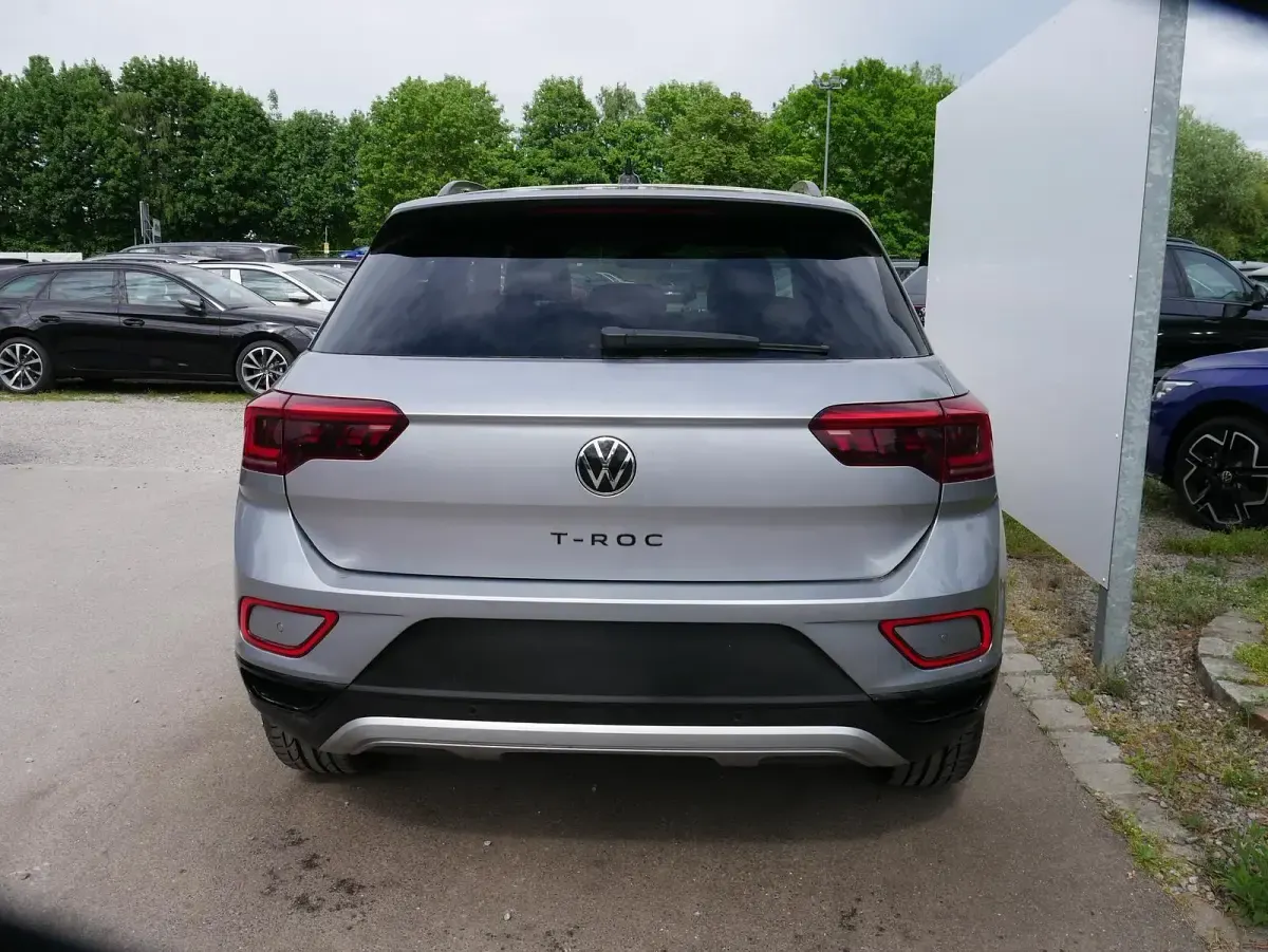 Neu VW T-Roc Style 150 PS (110 kW) 2026 Pyritsilber metallic SUV