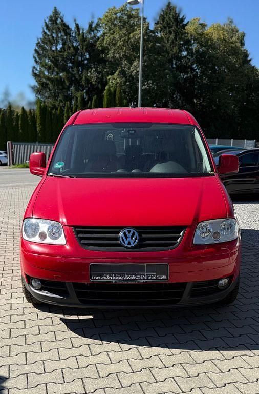 Rot Gebraucht 2009 VW Caddy Maxi Life Life Van / Kleinbus | 5.900 € (Superpreis) - Bild 1/4