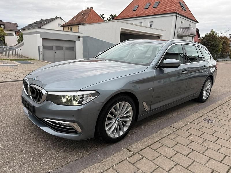 Grau Gebraucht 2018 BMW 530 Luxury Line Kombi | 20.500 € (Superpreis) - Bild 1/4