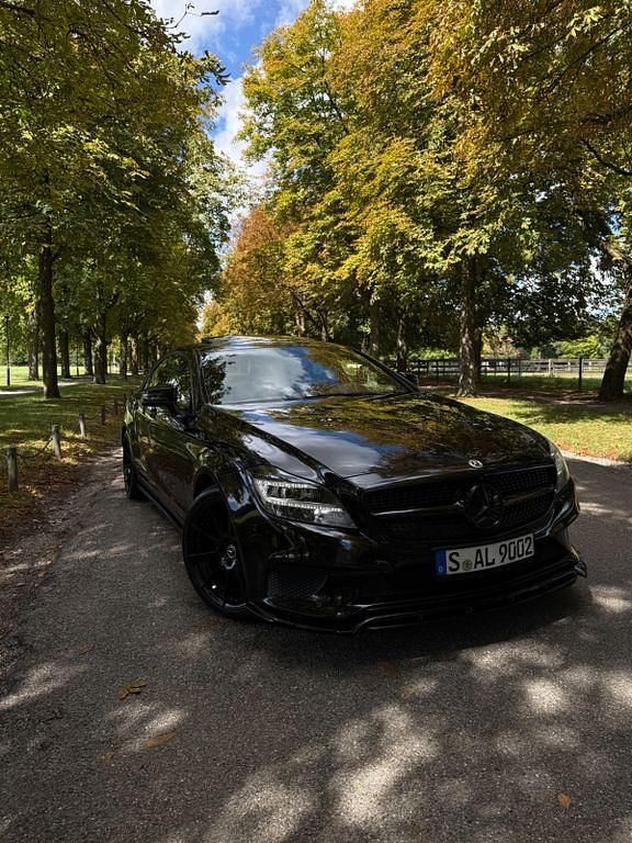 Schwarz Gebraucht 2015 Mercedes CLS250 Limousine | 24.500 € (Etwas zu teuer) - Bild 1/4