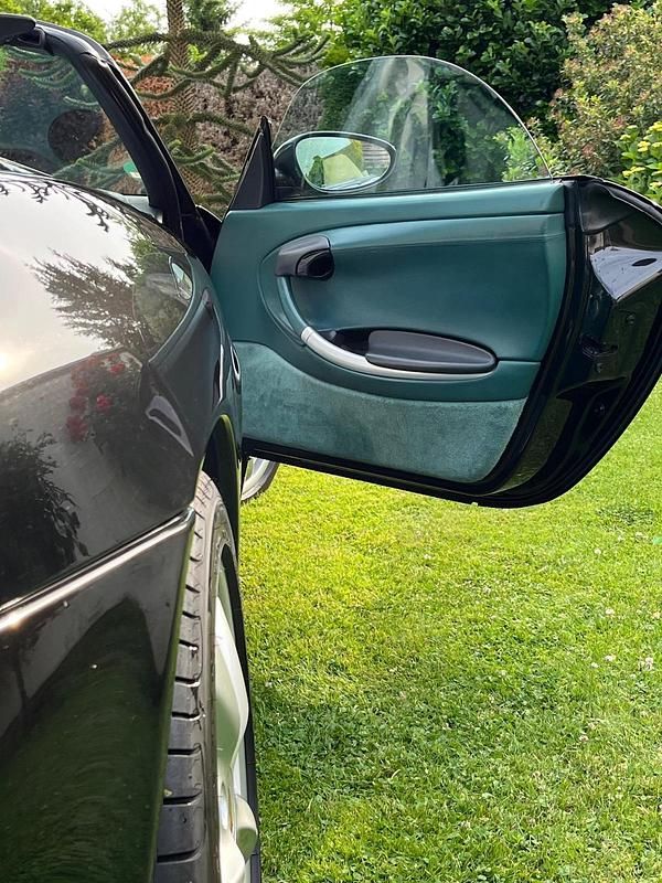 Gebraucht Porsche 986 Boxster 204 PS (150 kW) 1999 Schwarz Cabrio