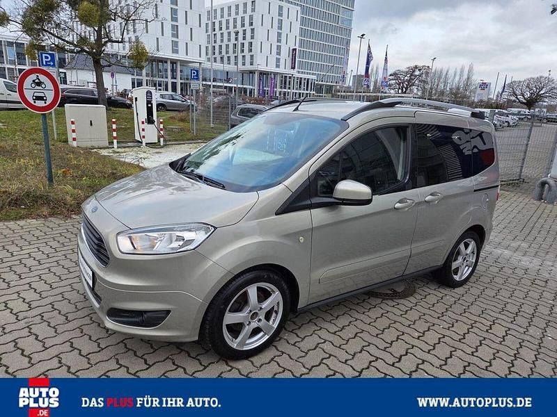 Gebraucht Ford Tourneo Courier Titanium 101 PS (74 kW) 2016 Silber Van / Kleinbus