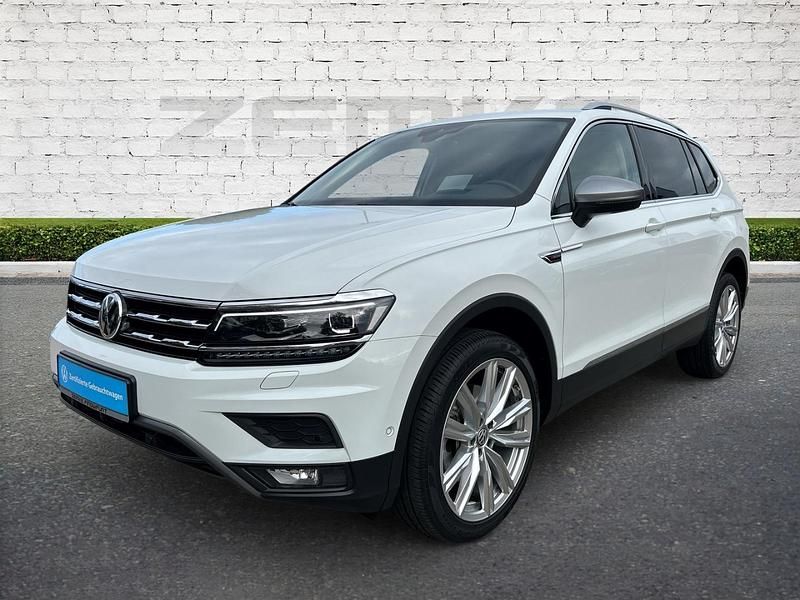 Weiss Gebraucht 2020 VW Tiguan Allspace Highline SUV | 35.925 € (Etwas zu teuer) - Bild 1/4