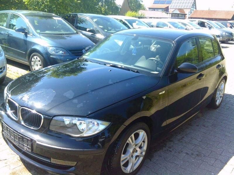 Schwarz Gebraucht 2009 BMW 116 Advantage Kleinwagen | 2.760 € (Fairer Preis) - Bild 1/4