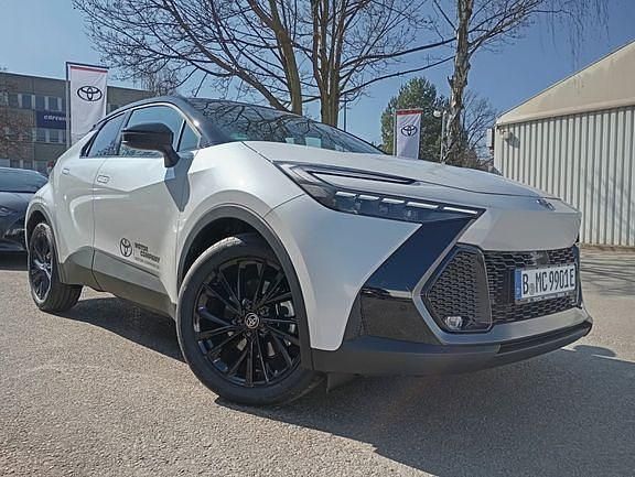 Gebraucht Toyota C-HR Sport 223 PS (164 kW) 2024 Platinum white pearl / black SUV