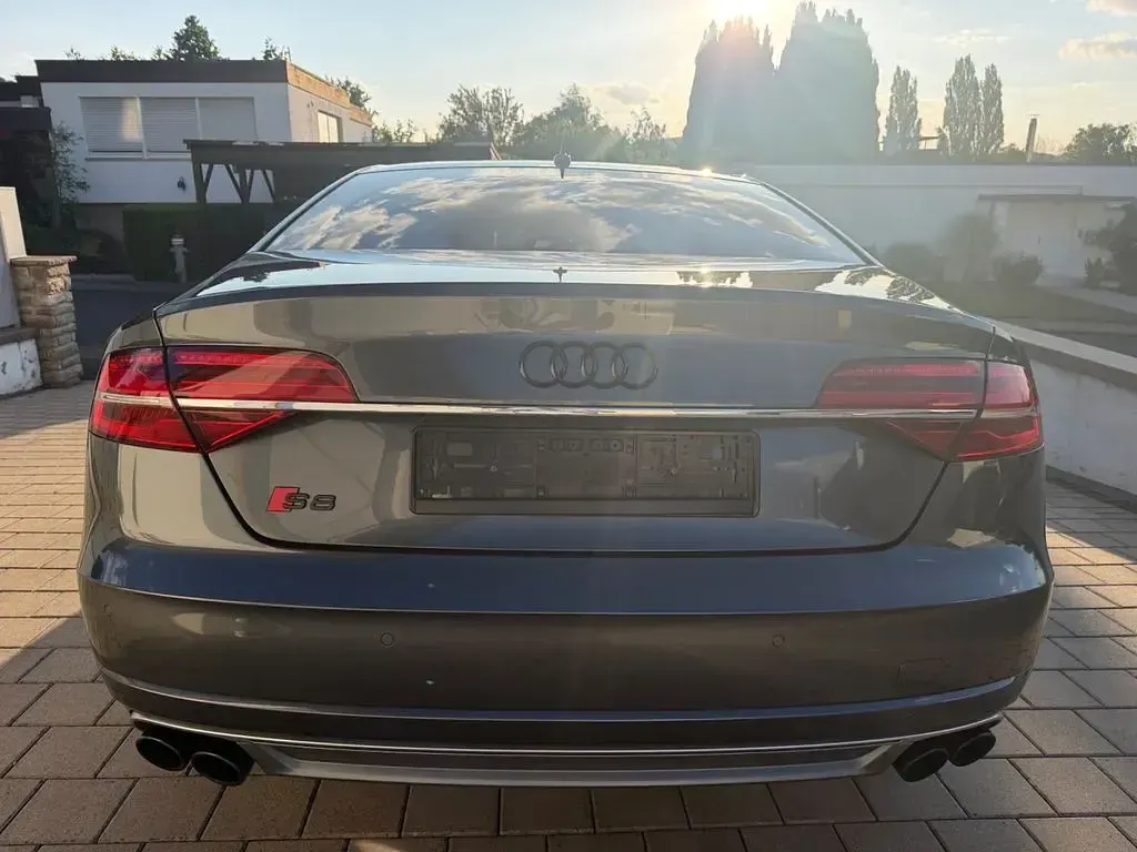 Gebraucht Audi S8 Sport 519 PS (381 kW) 2014 Grau Limousine