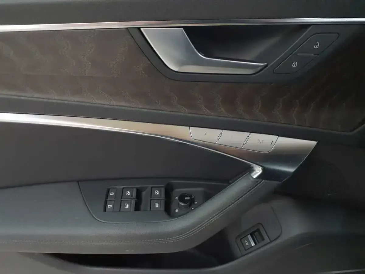 Gebraucht Audi A6 Sport 204 PS (150 kW) 2022 Brillantschwarz Kombi