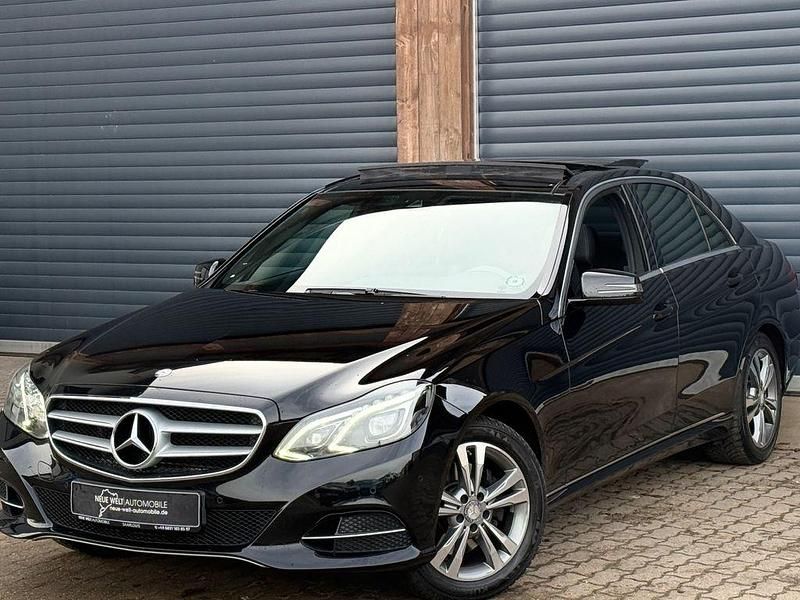 Schwarz Gebraucht 2016 Mercedes E350 Limousine | 18.399 € (Superpreis) - Bild 1/4