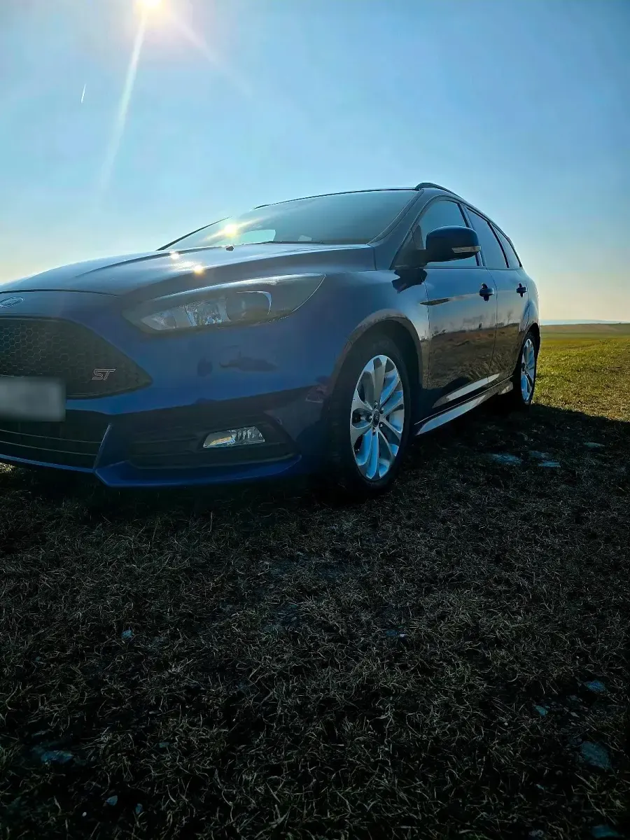 Gebraucht Ford Focus ST 250 PS (183 kW) 2015 Blau Kombi