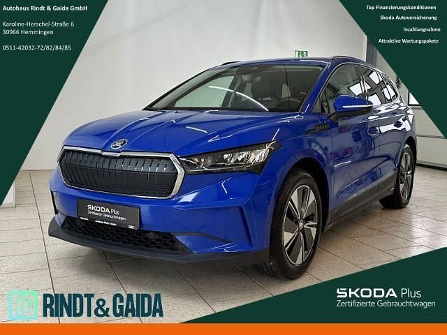 Blau Gebraucht 2023 Skoda Enyaq iV Loft SUV | 26.699 € (Fairer Preis) - Bild 1/4