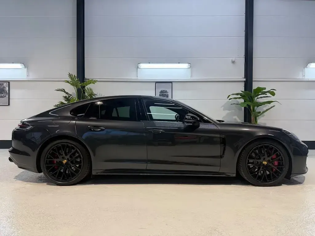 Gebraucht Porsche Panamera Turbo 549 PS (403 kW) 2017 Grau Kleinwagen