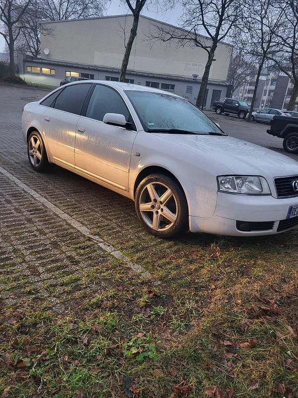 Weiß Gebraucht 2003 Audi A6 Comfort Limousine | 2.000 € (Fairer Preis) - Bild 1/4