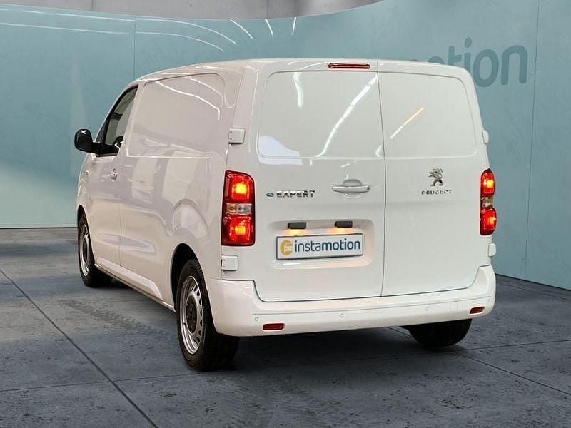 Gebraucht Peugeot e-Expert 100 kW (136 PS) 2024 Weiß Van