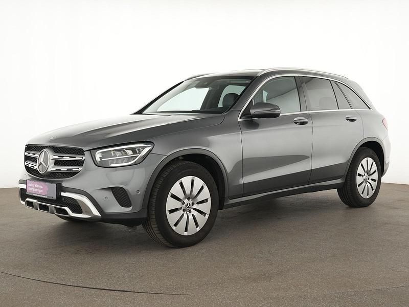 Selenitgrau Gebraucht 2022 Mercedes GLC220 Business SUV | 35.839 € (Superpreis) - Bild 1/4