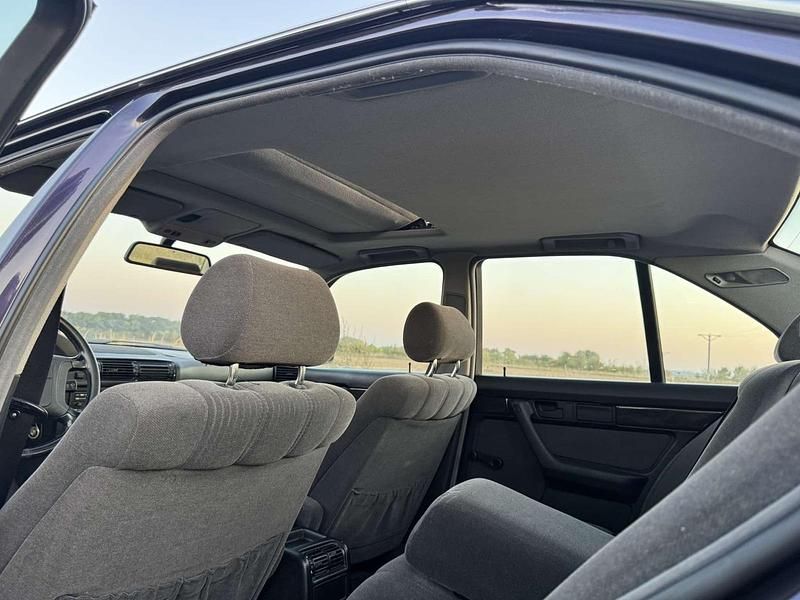 Gebraucht BMW 520 150 PS (110 kW) 1994 Violet Limousine