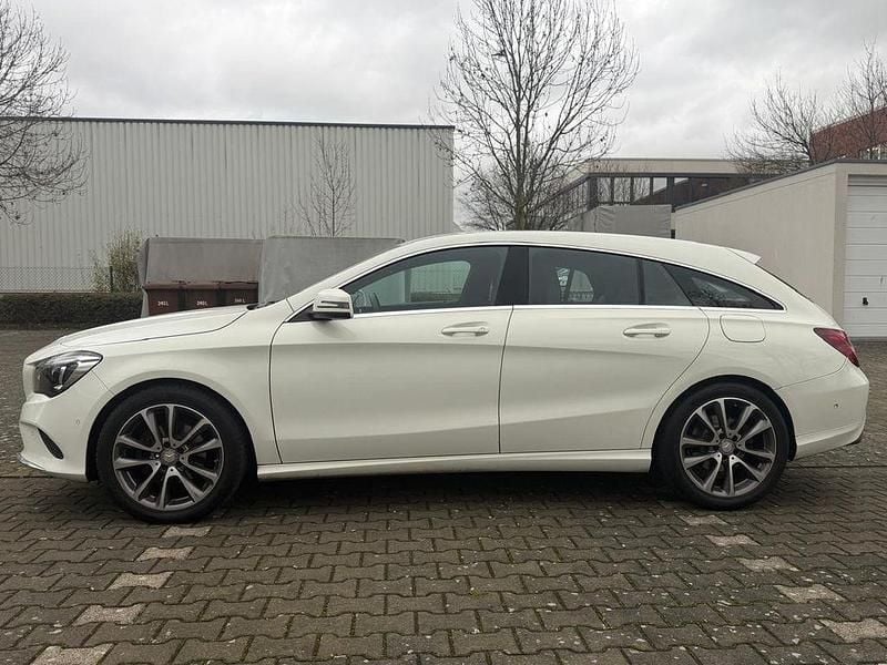 Gebraucht Mercedes CLA180 122 PS (89 kW) 2016 Weiß Limousine