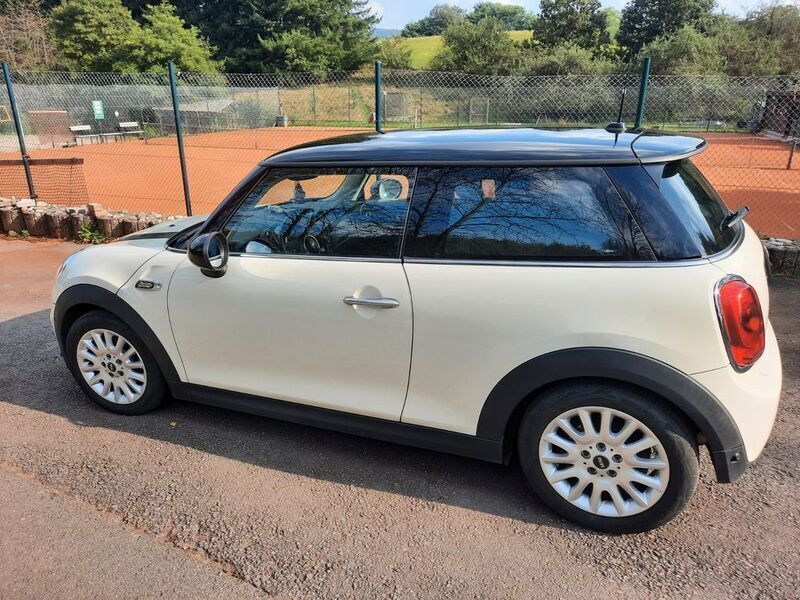 Weiß Gebraucht 2015 Mini Cooper Kleinwagen | 11.450 € (Guter Preis) - Bild 1/4
