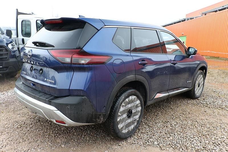 Neu Nissan X-Trail Tekna 213 PS (156 kW) 2025 Blue metallic SUV