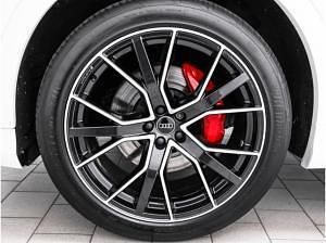 Gebraucht Audi Q8 Competition 286 PS (210 kW) 2023 Weiß (gletscherweiss) SUV