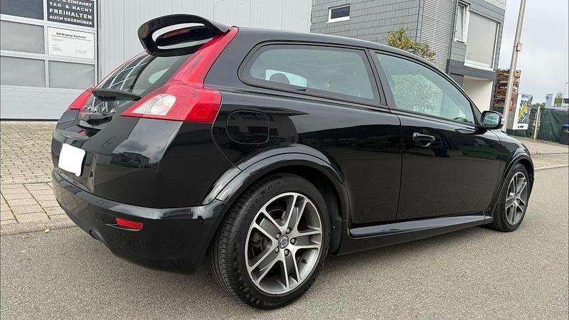 Gebraucht Volvo C30 Momentum 136 PS (100 kW) 2009 Black stone solid / solid Kleinwagen