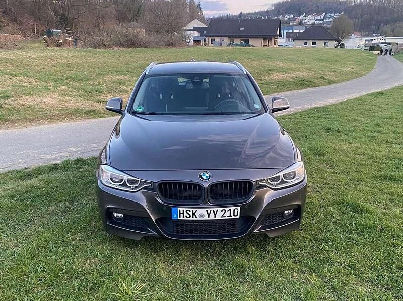 Gebraucht BMW 320 Efficient Dynamics 163 PS (119 kW) 2013 Kombi
