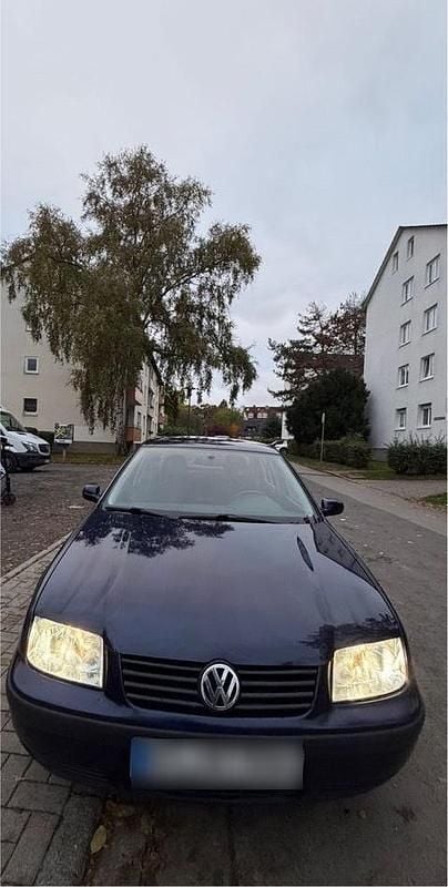 Gebraucht VW Bora 105 PS (77 kW) 2001 Blau Limousine