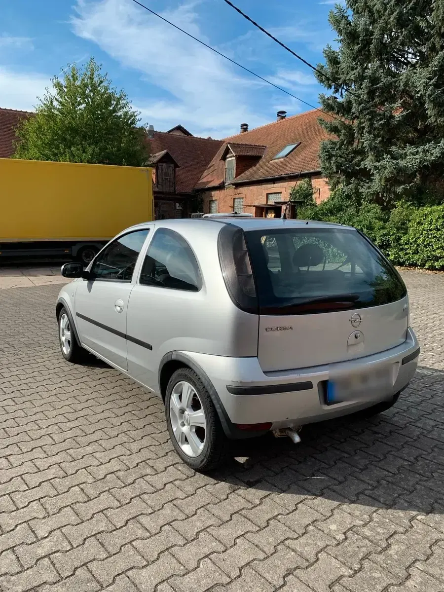 Gebraucht Opel Corsa 55 PS (40 kW) 2003 Silber Kleinwagen
