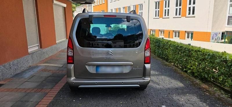 Gebraucht Citroën Berlingo 92 PS (67 kW) 2015 Braun Van / Kleinbus