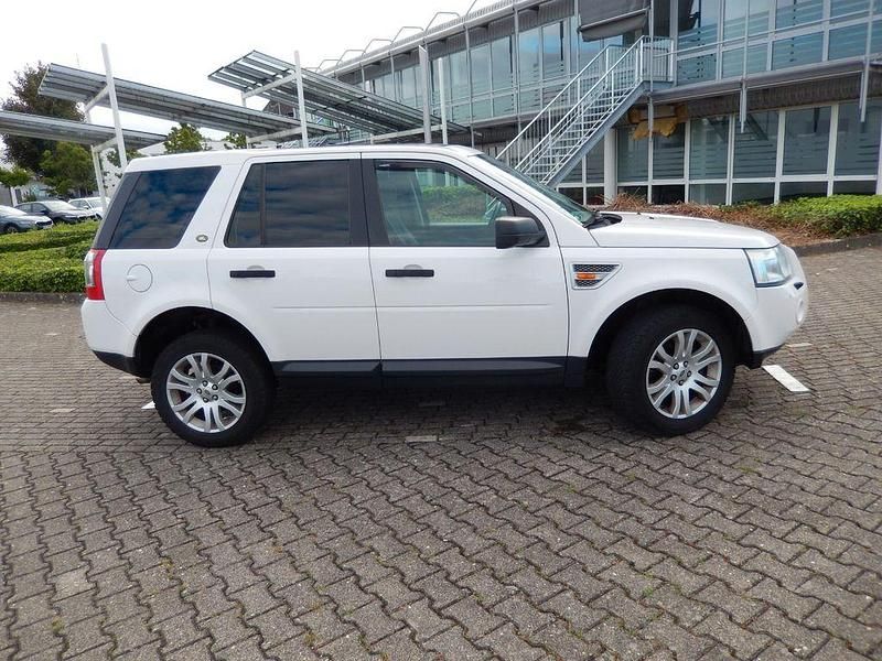 Weiß Gebraucht 2007 Land Rover Freelander 2 HSE SUV | 9.799 € (Teuer) - Bild 1/4