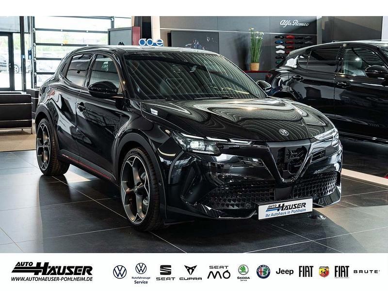 Schwarz Gebraucht 2025 Alfa Romeo Junior Veloce SUV | 39.895 € - Bild 1/4