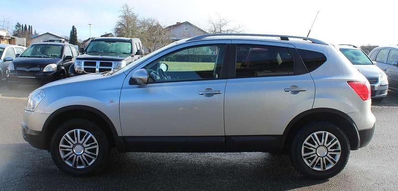 Gebraucht Nissan Qashqai I-Way 141 PS (103 kW) 2010 Silver (m) SUV