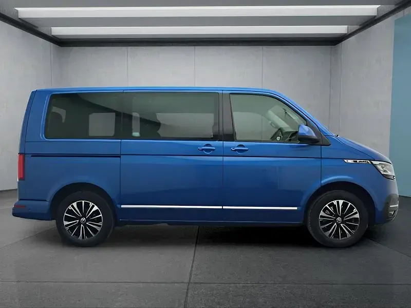 Usata VW Multivan 204 CV (150 kW) 2024 Blu Monovolume