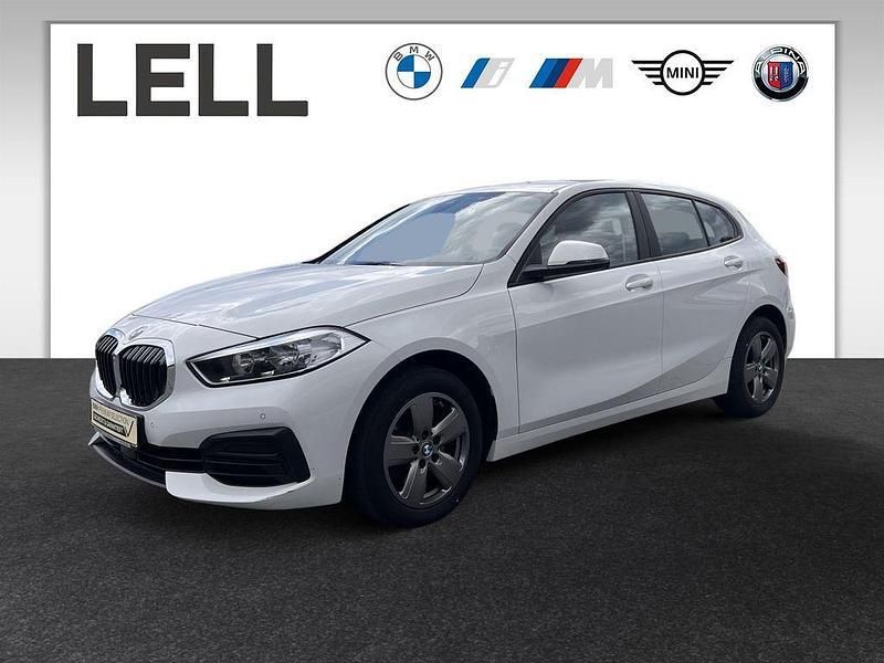 Weiß Gebraucht 2020 BMW 118 Advantage Kleinwagen | 22.450 € (Teuer) - Bild 1/4
