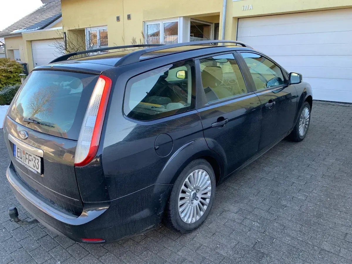 Gebraucht Ford Focus 125 PS (91 kW) 2008 Schwarz Kombi