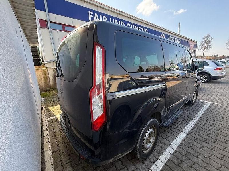 Gebraucht Ford Tourneo Custom Titanium 155 PS (114 kW) 2015 Schwarz Van