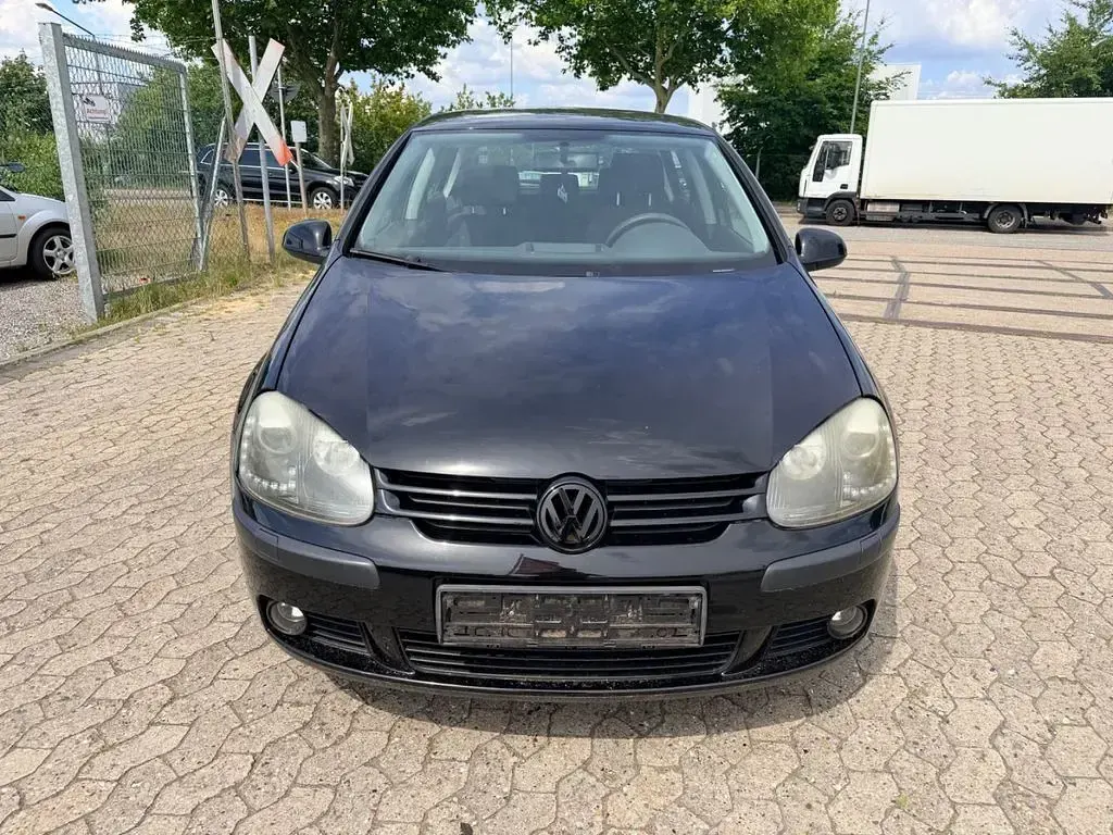 Gebraucht VW Golf IV Trendline 75 PS (55 kW) 2005 Schwarz Limousine