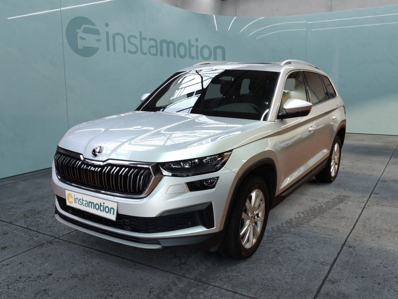 Silber Gebraucht 2023 Skoda Kodiaq Style SUV | 43.890 € (Teuer) - Bild 1/3