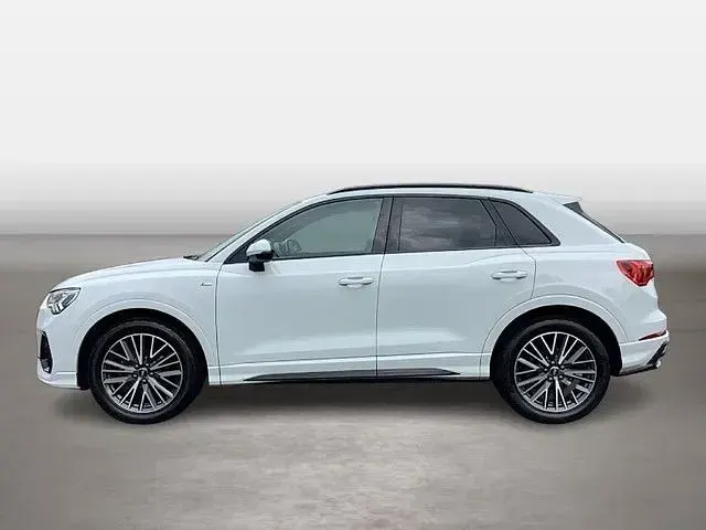 Gebraucht Audi Q3 Ambiente 150 PS (110 kW) 2021 Gletscherweiß metallic SUV