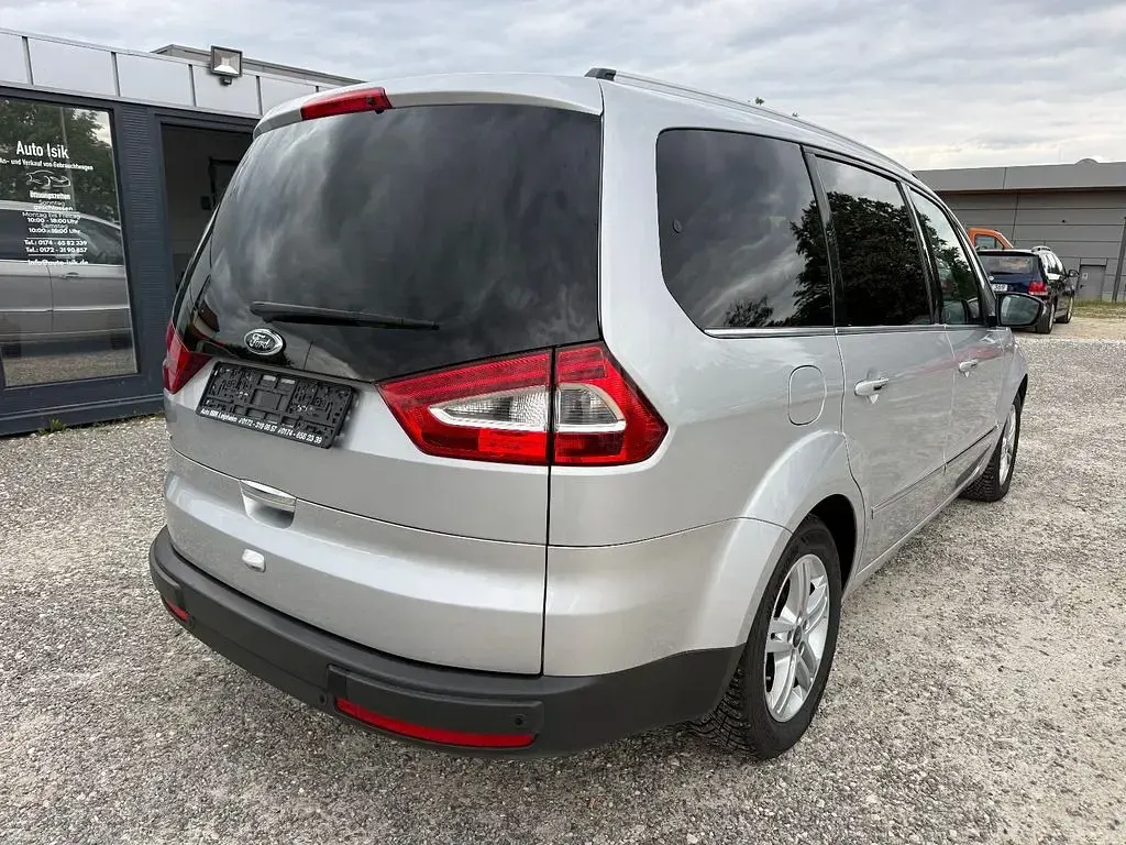 Gebraucht Ford Galaxy Titanium 163 PS (119 kW) 2014 Silber Van / Kleinbus